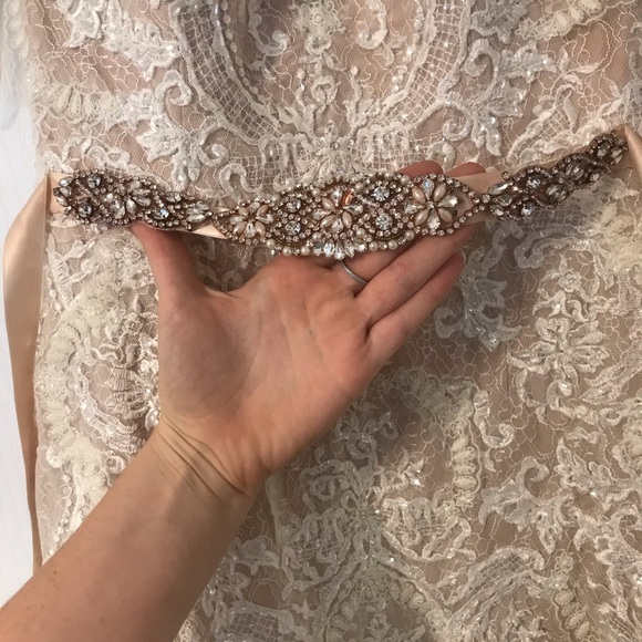 Galina Signature Wedding Dress - Picture 5 of 8